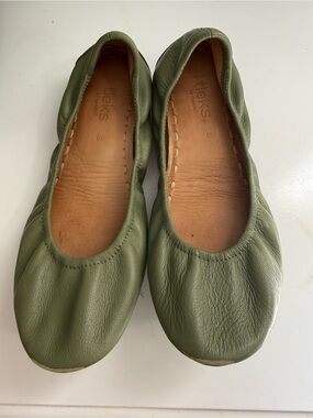 Tieks by Gavrieli size 8 Olive Ballet Flats in Green Leather